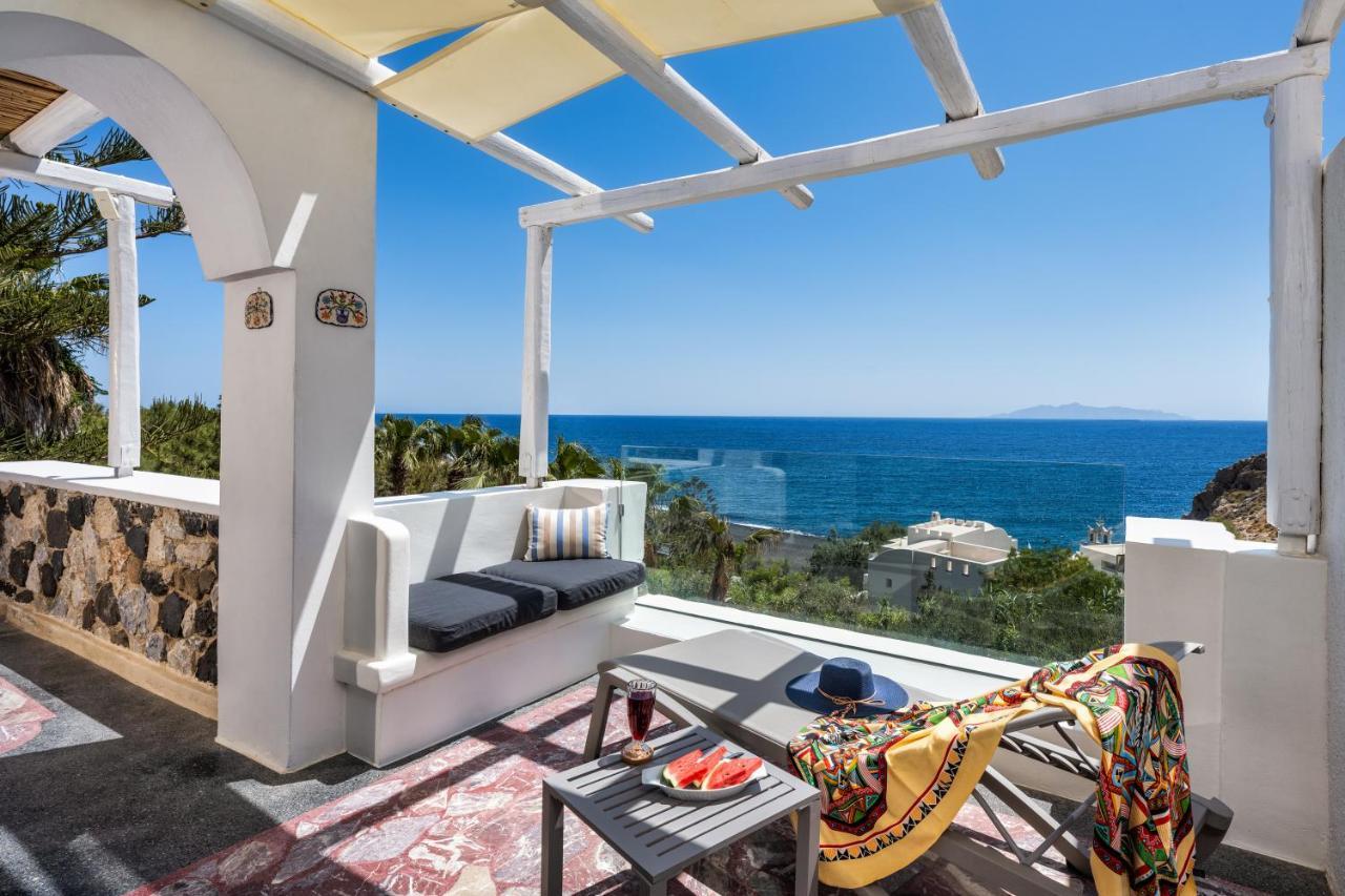Moschatos Beach House คามารี ภายนอก รูปภาพ