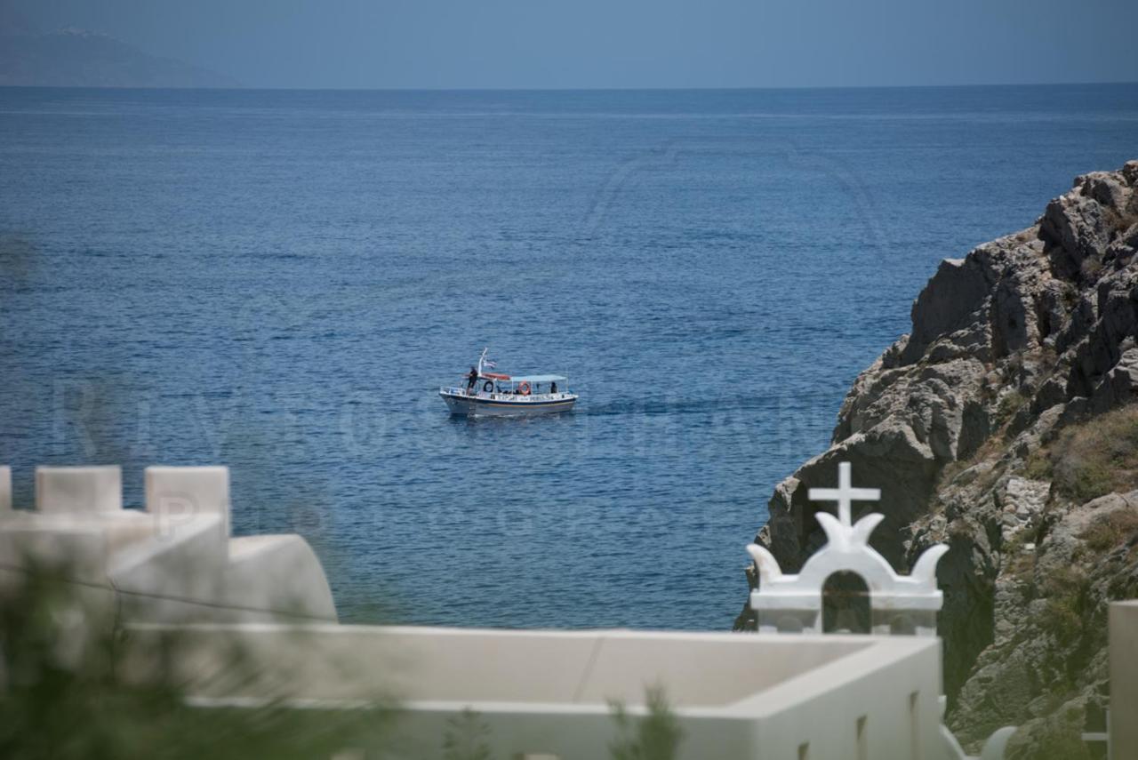 Moschatos Beach House คามารี ภายนอก รูปภาพ