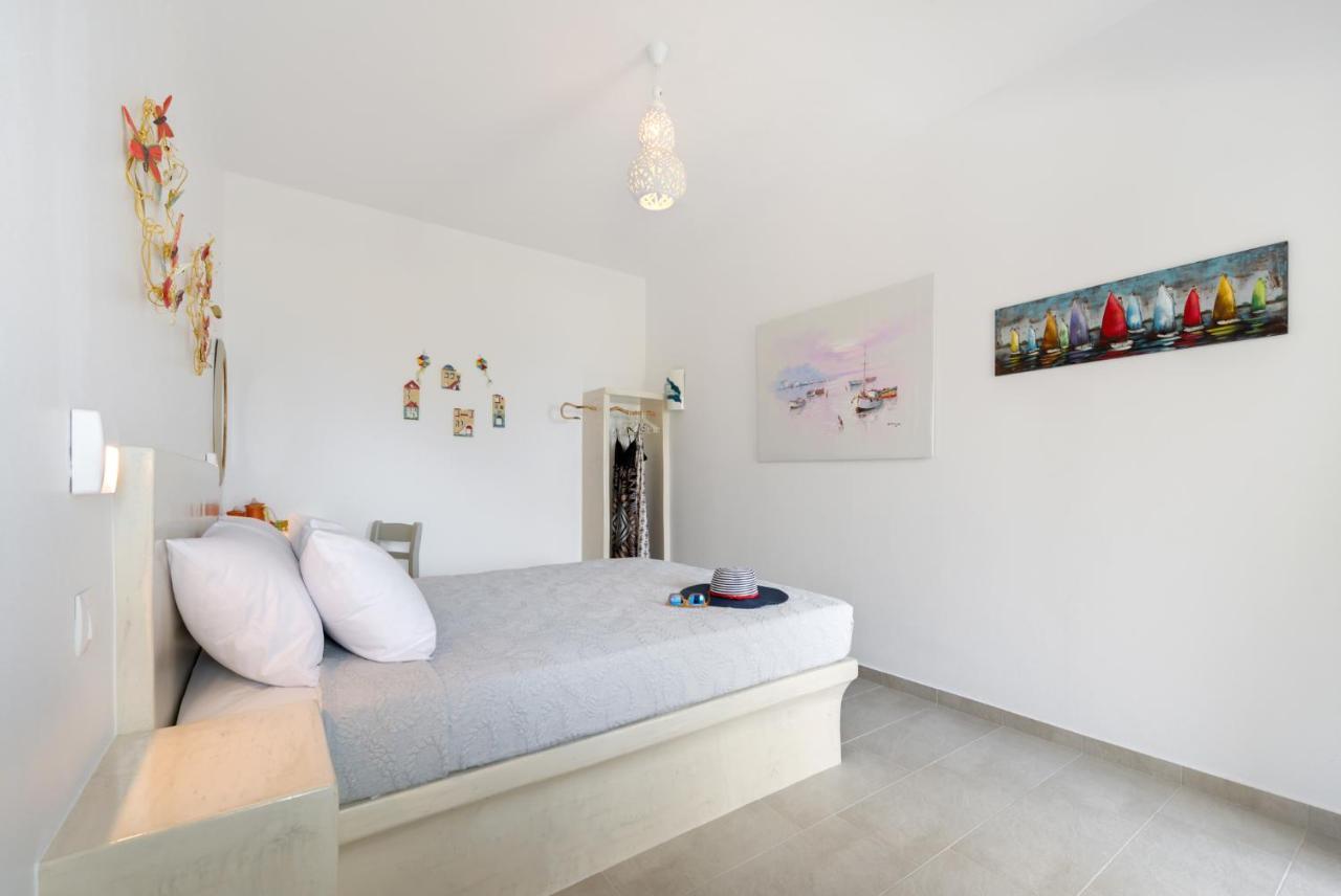 Moschatos Beach House คามารี ภายนอก รูปภาพ