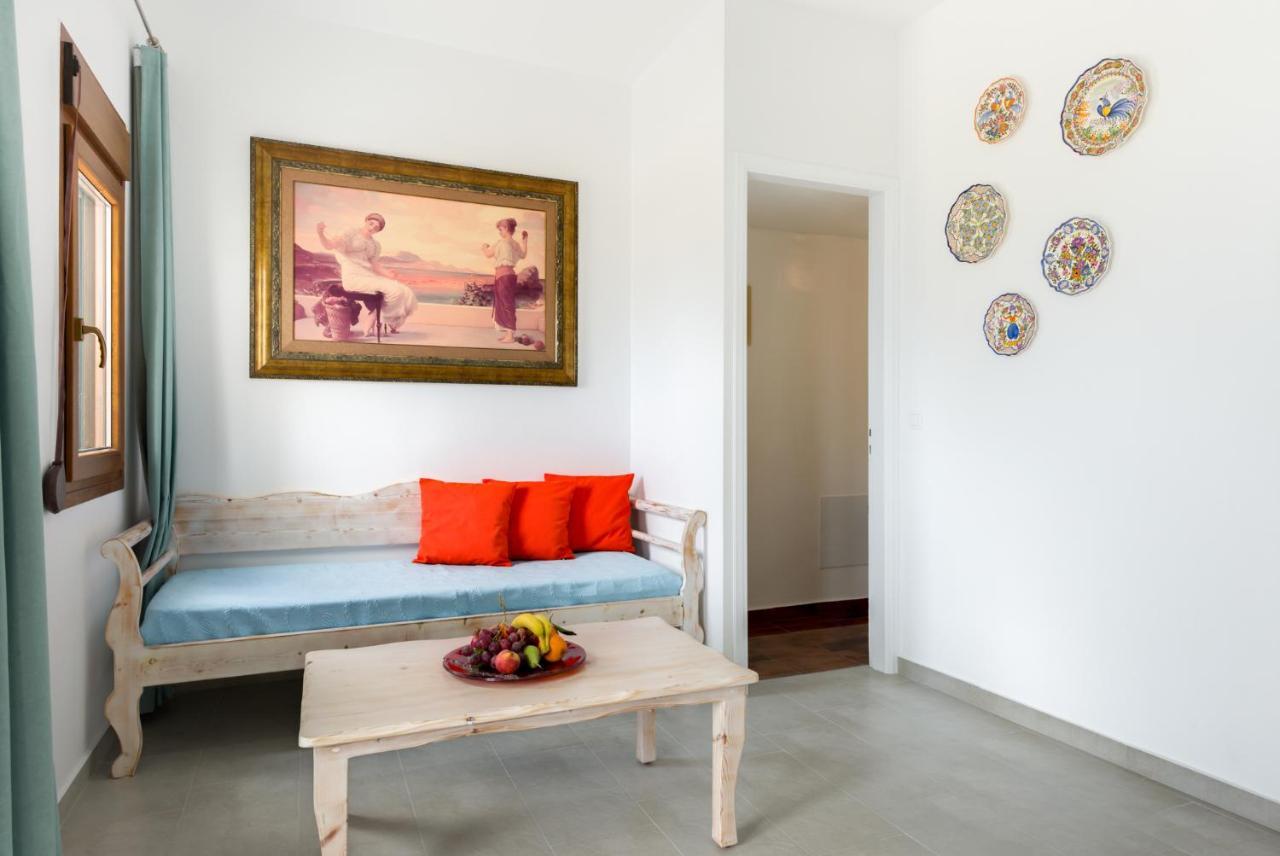 Moschatos Beach House คามารี ภายนอก รูปภาพ