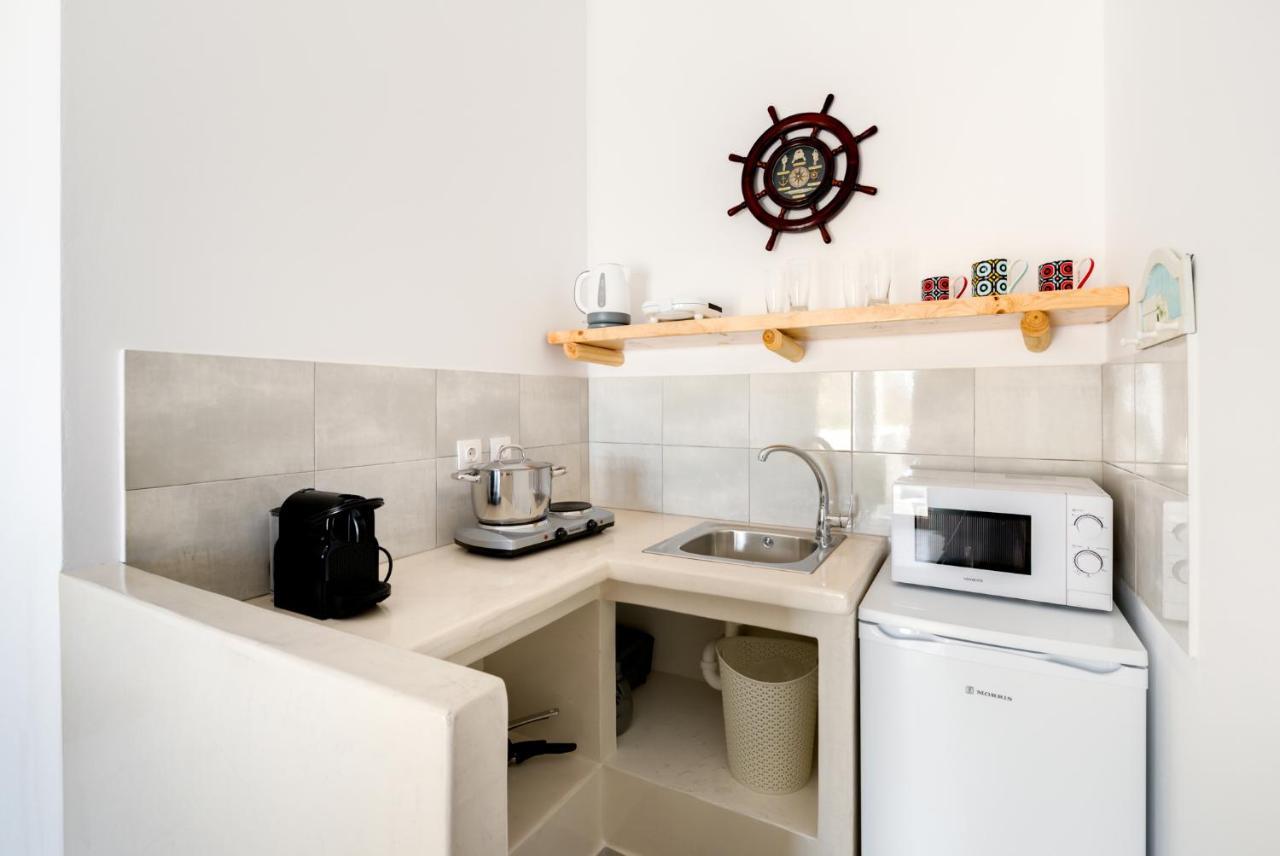 Moschatos Beach House คามารี ภายนอก รูปภาพ