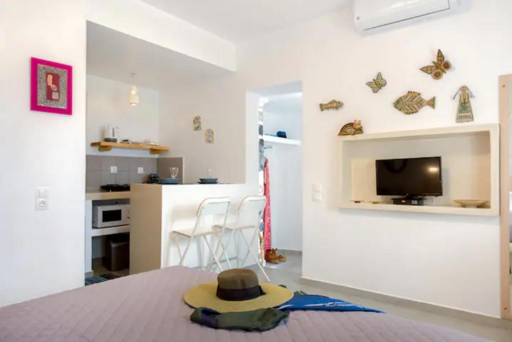 Moschatos Beach House คามารี ภายนอก รูปภาพ