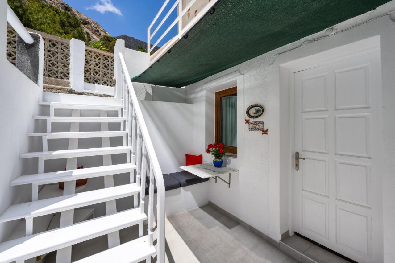 Moschatos Beach House คามารี ภายนอก รูปภาพ