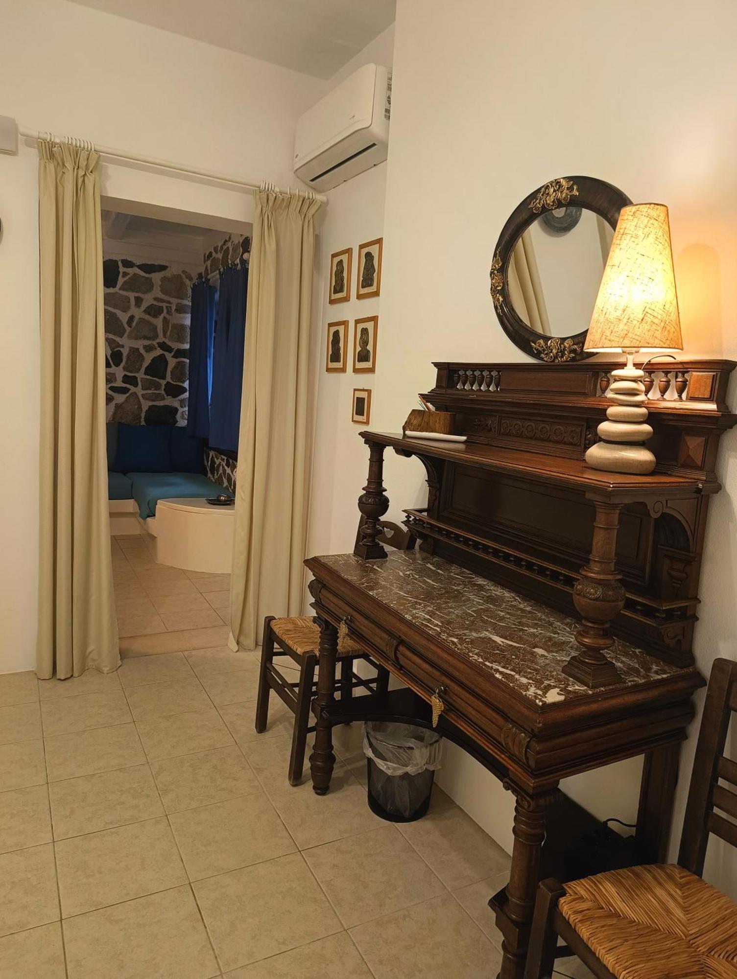 Moschatos Beach House คามารี ห้อง รูปภาพ